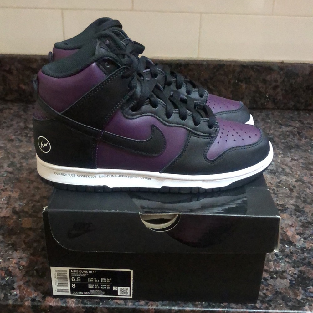 Like New Fragment Dunks High